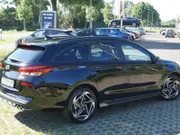 Neu Hyundai i30 N Line 150 PS (110 kW) 2026 Schwarz Kombi