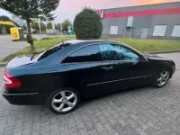 Gebraucht Mercedes CLK240 Avantgarde 170 PS (125 kW) 2003 Schwarz Coupé