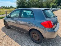 Gebraucht Toyota Auris Life 132 PS (97 kW) 2010 Grau Kleinwagen