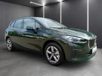 Gebraucht BMW 220 170 PS (125 kW) 2025 Sanremo green metallic Kombi
