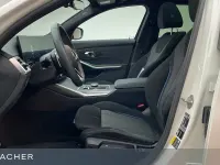 Gebraucht BMW 330 M Sport 252 PS (185 kW) 2025 Weiß Limousine