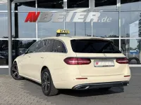 Gebraucht Mercedes E220 194 PS (142 kW) 2021 Hellelfenbein Kombi