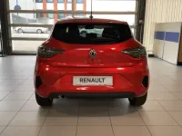Używany Renault Clio V Evolution 91 KM (66 kW) 2024 Czerwony Sedan/Limuzyna