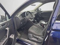 Gebraucht VW Tiguan Allspace Elegance 150 PS (110 kW) 2023 Atlantic blue metallic (metallic) SUV