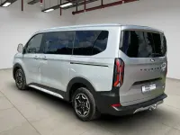 Gebraucht Ford Tourneo Active 170 PS (125 kW) 2025 Silber Van / Kleinbus
