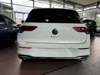 Gebraucht VW Golf VIII Move 150 PS (110 kW) 2024 Weiß Kleinwagen