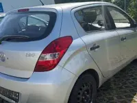 Gebraucht Hyundai i20 Classic 77 PS (56 kW) 2009 Silber Kleinwagen