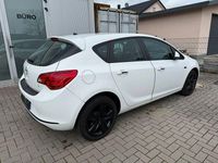 Gebraucht Opel Astra 87 PS (63 kW) 2012 Weiß Limousine