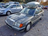 Gebraucht Mercedes E230 132 PS (97 kW) 1990 Grau Limousine