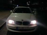Gebraucht BMW 118 143 PS (105 kW) 2007 Weiß Kleinwagen
