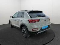 Gebraucht VW T-Roc Move 150 PS (110 kW) 2024 Ascotgrau SUV