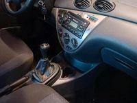 Gebraucht Ford Focus 101 PS (74 kW) 2004 Grau Limousine