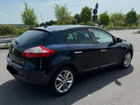 Gebraucht Renault Mégane 130 PS (95 kW) 2010 Blau Limousine