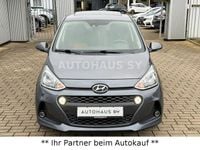 Gebraucht Hyundai i10 Style 87 PS (63 kW) 2017 Grau Kleinwagen
