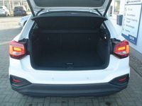 Gebraucht Audi Q2 110 PS (80 kW) 2024 Grau SUV