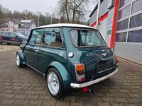 Usado Mini 1300 63 HP (46 kW) 1993 Verde Citadino