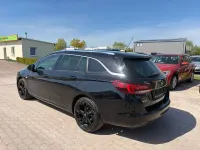 Second-hand Opel Astra Dynamic 110 CP (80 kW) 2016 Negru Break