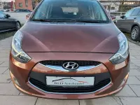 Gebraucht Hyundai ix20 Edition 125 PS (91 kW) 2015 Braun Kleinwagen