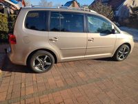 Gebraucht VW Touran Life 140 PS (102 kW) 2013 Beige Van / Kleinbus
