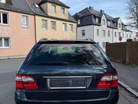 Second-hand Mercedes E280 177 CP (130 kW) 2005 Albastru Break