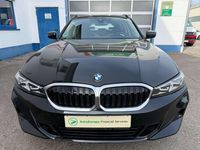 Gebraucht BMW 320 190 PS (139 kW) 2022 Black sapphire metallic Kombi