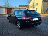 Gebraucht Peugeot 308 SW Allure 120 PS (88 kW) 2017 Schwarz Kombi