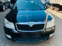 Gebraucht Skoda Octavia 105 PS (77 kW) 2010 Schwarz Kombi