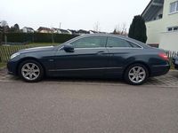 Gebraucht Mercedes E220 170 PS (125 kW) 2011 Grau Coupé