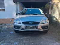 Gebraucht Ford Focus Ambiente 80 PS (58 kW) 2005 Silber Limousine