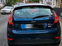 Gebraucht Ford Fiesta 60 PS (44 kW) 2012 Blau Kleinwagen