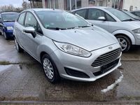 Gebraucht Ford Fiesta Trend 82 PS (60 kW) 2015 Silber Kleinwagen