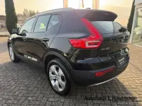Gebraucht Volvo XC40 Momentum 150 PS (110 kW) 2020 Schwarz SUV