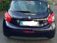 Gebraucht Peugeot 208 68 PS (50 kW) 2014 Blau Kleinwagen