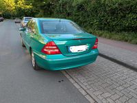 Gebraucht Mercedes C240 170 PS (125 kW) 2001 Grün Limousine