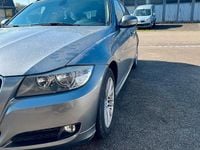 Second-hand BMW 318 143 CP (105 kW) 2010 Gri Break