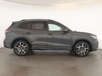 Gebraucht VW Tiguan R-line 265 PS (194 kW) 2025 Delfingrau SUV