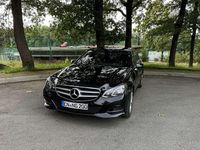 Gebraucht Mercedes E200 156 PS (114 kW) 2014 Schwarz Limousine