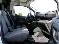 Gebraucht Peugeot Partner 110 PS (80 kW) 2020 Weiß Van / Kleinbus