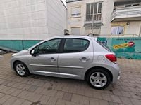 Gebraucht Peugeot 207 95 PS (69 kW) 2012 Kleinwagen