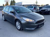 Gebraucht Ford Focus Trend 95 PS (69 kW) 2015 Grau Kombi