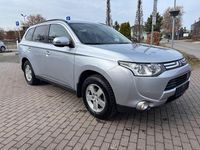 Gebraucht Mitsubishi Outlander Invite 150 PS (110 kW) 2013 Silber SUV