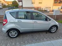 Gebraucht Mercedes A160 Avantgarde 82 PS (60 kW) 2012 Silber Van / Kleinbus