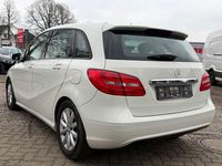 Gebraucht Mercedes B180 109 PS (80 kW) 2013 Weiß Van / Kleinbus