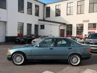 Gebraucht BMW 320 150 PS (110 kW) 1996 Grün Limousine