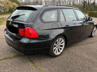 gebraucht BMW 320 i AUTOMATIK"NAVI"LEDER"XENON"PDC"18'ALU