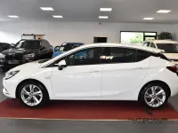 Gebraucht Opel Astra Innovation 150 PS (110 kW) 2017 Schneeweiss/summitwhite/arctic Kleinwagen