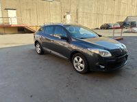 Gebraucht Renault Mégane GrandTour Dynamique 130 PS (95 kW) 2011 Grau Kombi