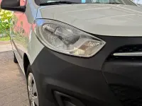 Gebraucht Hyundai i10 69 PS (50 kW) 2012 Weiß Kleinwagen