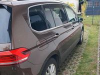 Gebraucht VW Touran Highline 150 PS (110 kW) 2016 Braun Van / Kleinbus