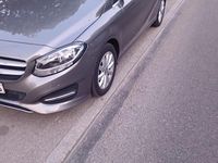 Gebraucht Mercedes B180 110 PS (80 kW) 2018 Grau Van / Kleinbus